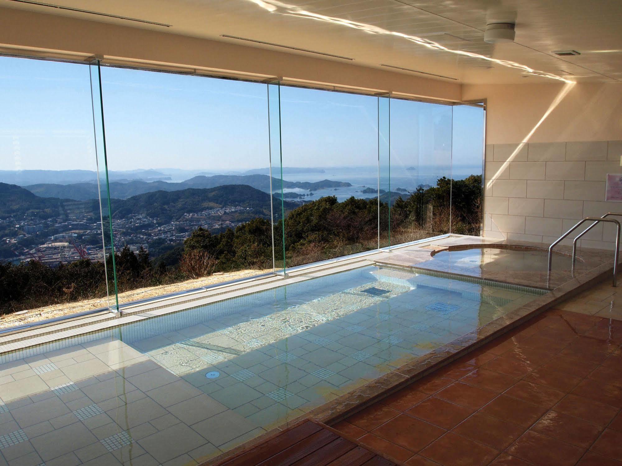 Yumihari-No-Oka Hotel Sasebo Extérieur photo