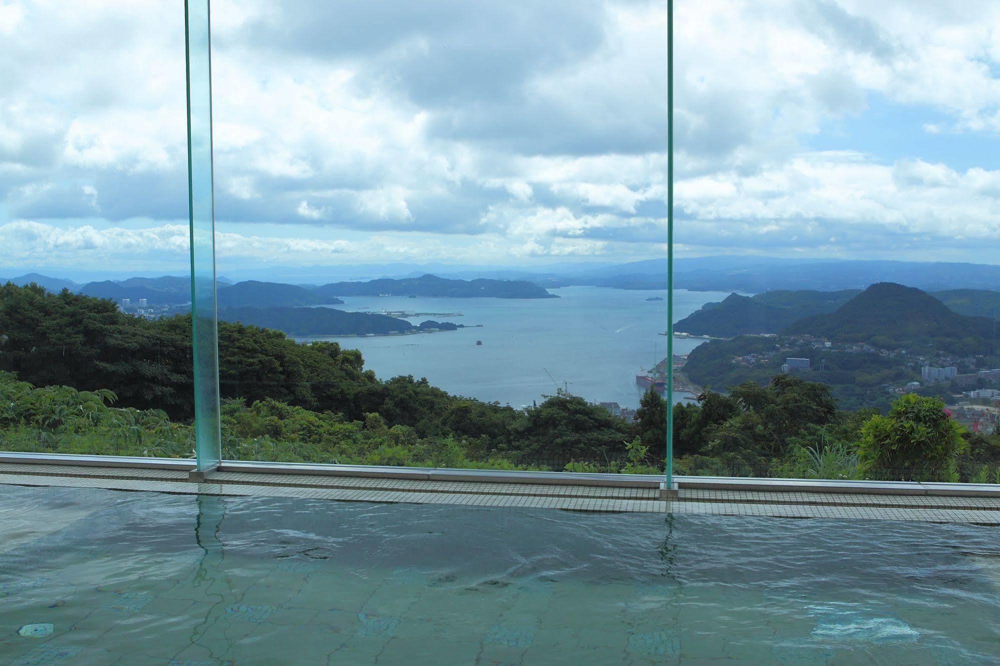 Yumihari-No-Oka Hotel Sasebo Extérieur photo